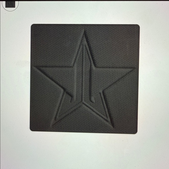 Jeffree Star Weirdo Black Eyeshadow - Picture 5 of 5